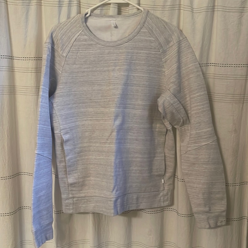 Excellent used condition limited crew neck